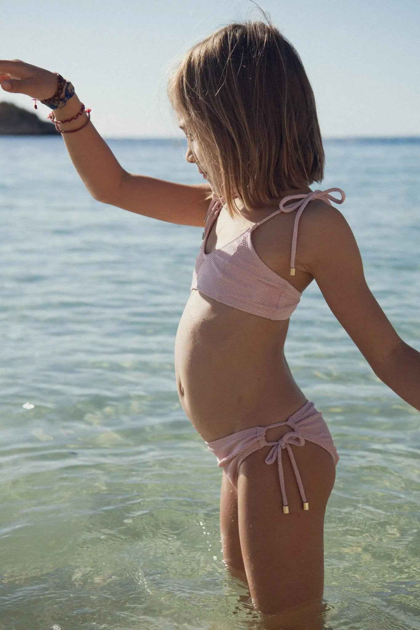Maillot de bain deux pièces fille, piqué rose pâle/or | BAHAMAS 2P