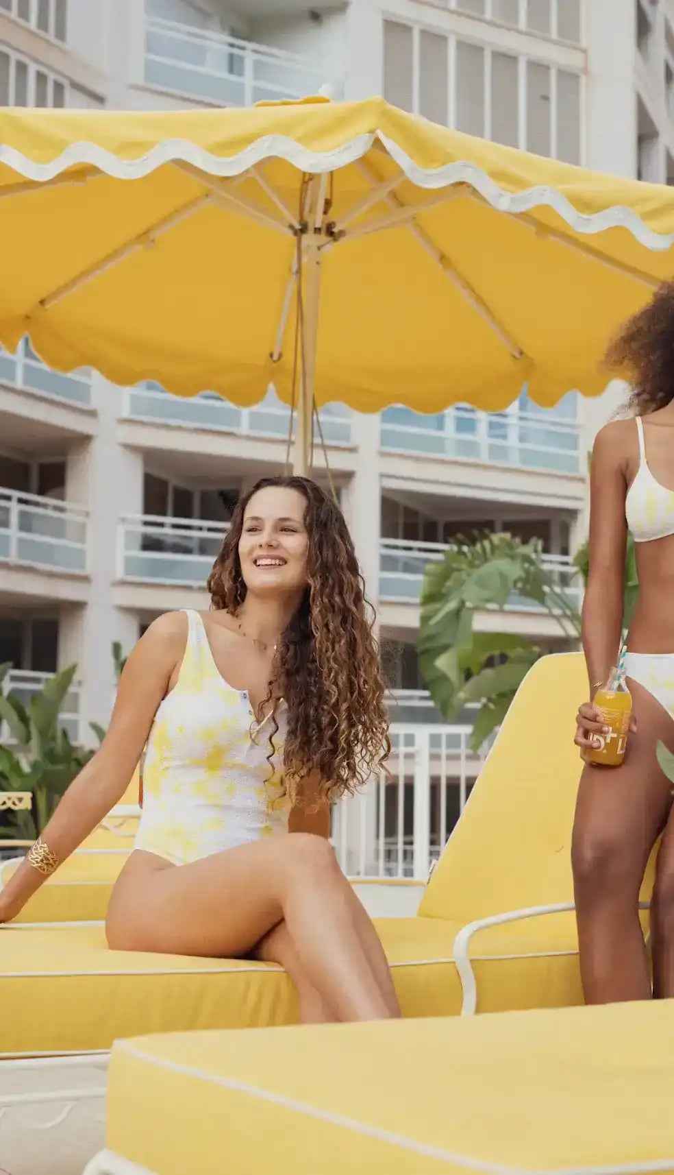Maillot de bain une pièce anti UV fille, tie dye jaune | TAHAA 1P