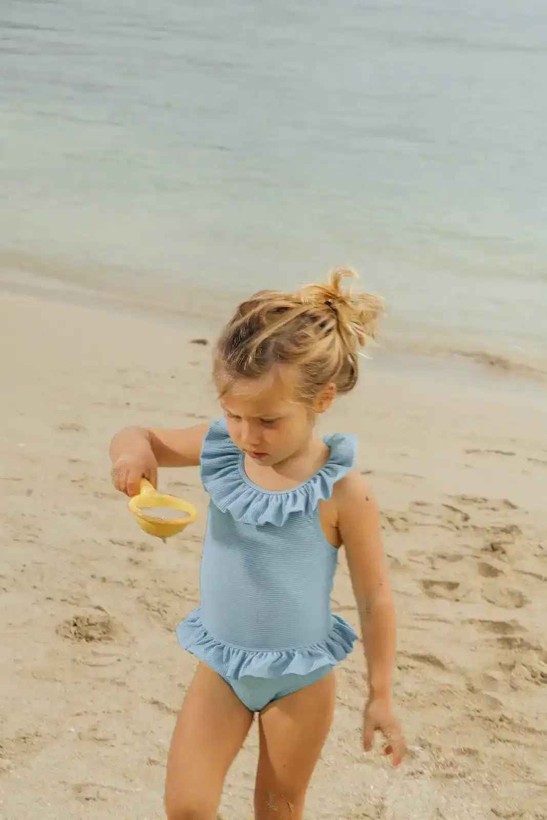 Maillot de bain une pièce bébé fille, piqué bleuciel/or | BAHAMAS BABY