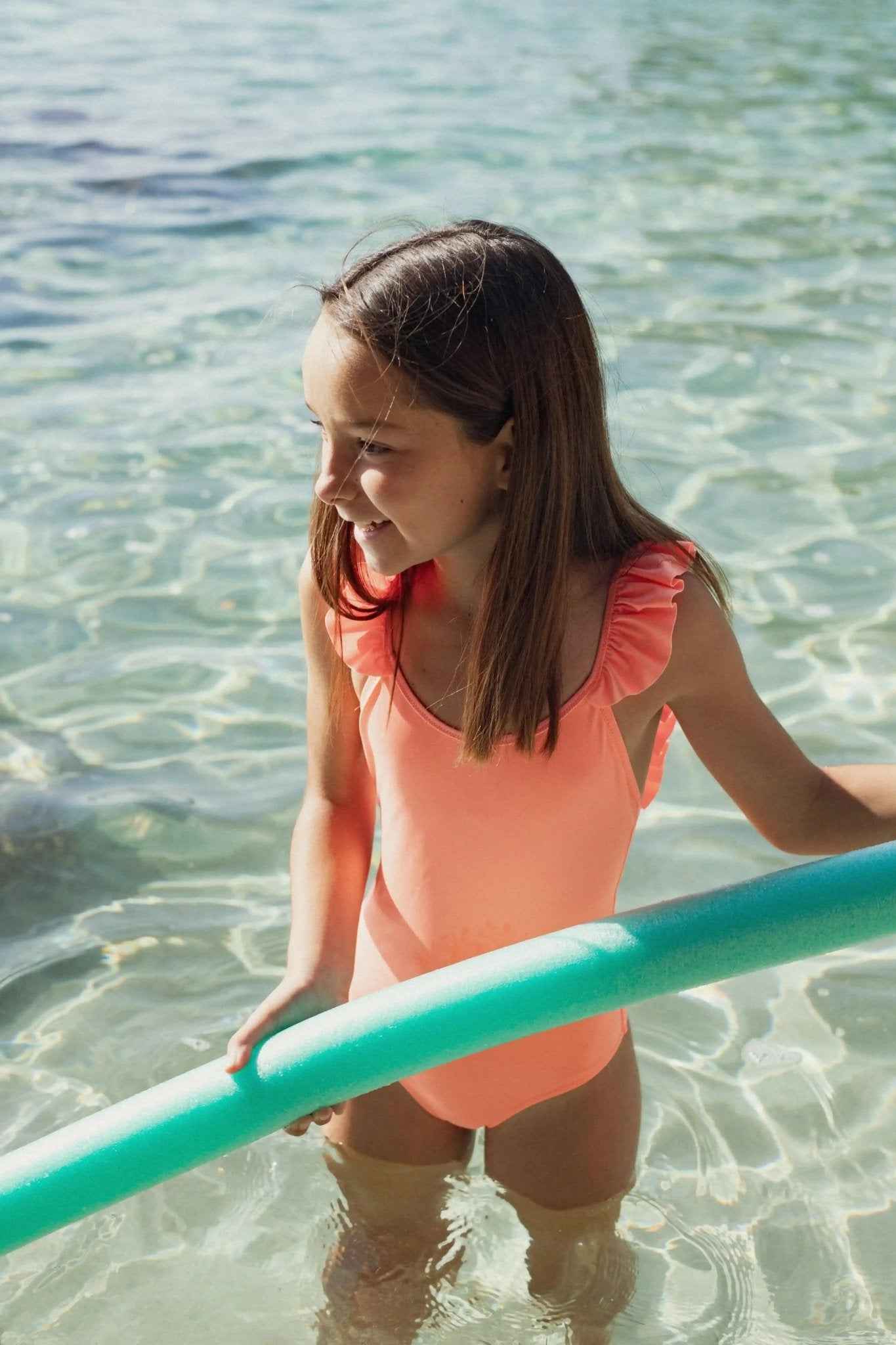 Maillot de bain une pièce fille anti UV à volants, corail fluo | BORA BORA 1P